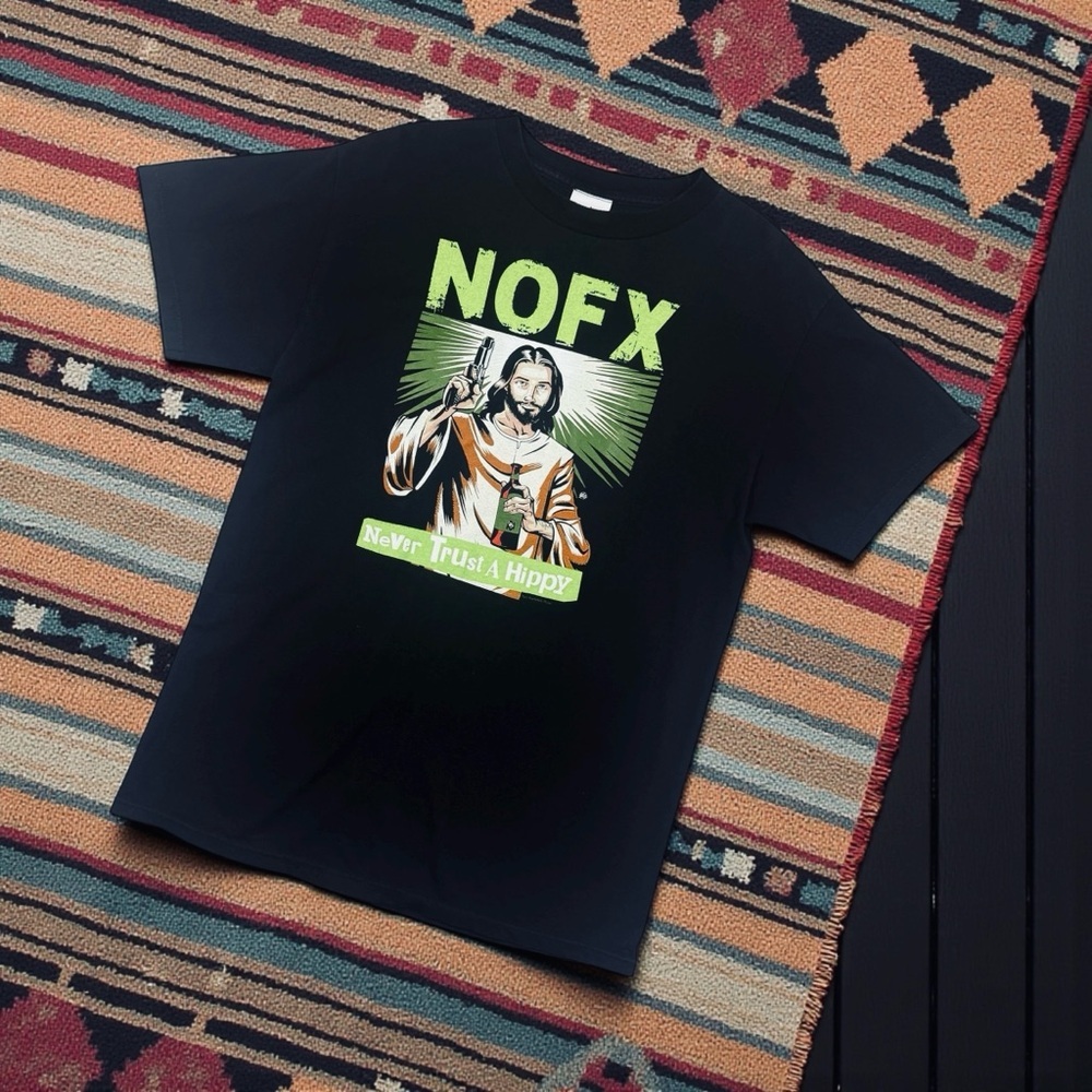 Philcos Fat Wreck Chords Never Trust A Hippy Graphic Cotton T-shirt Mens Medium